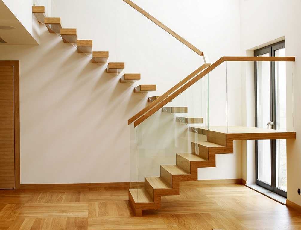 Beispiel einer Tragarmtreppe